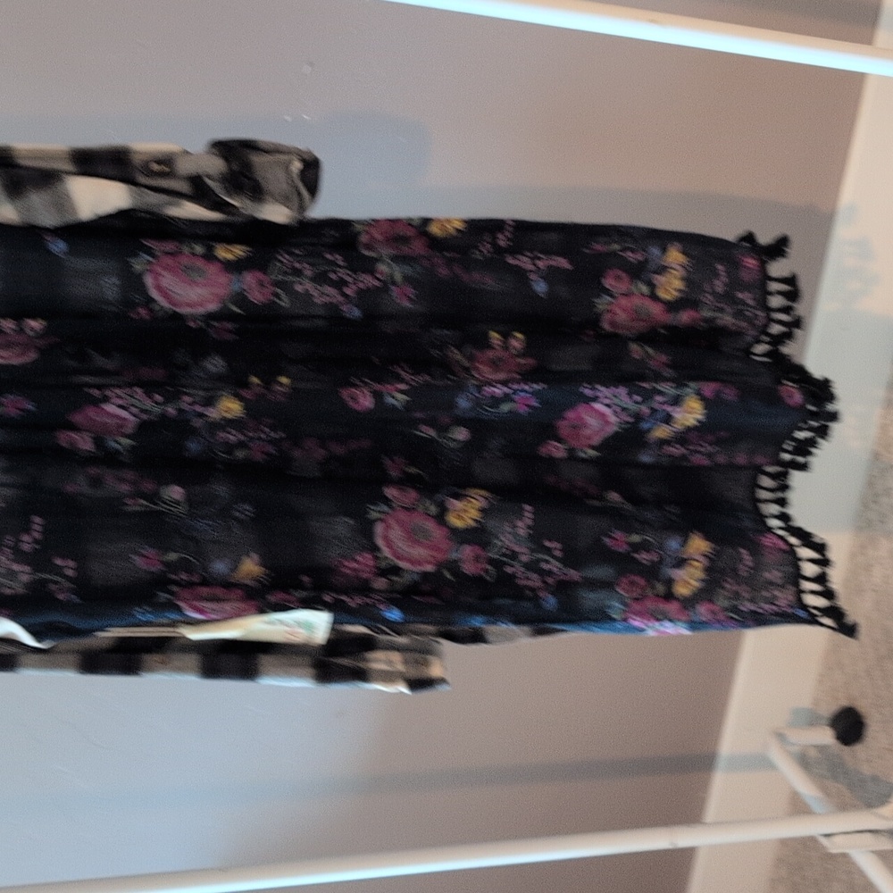 Aratta Black and White Plaid Long Tunic with Pink Rose Embroidery - Picture 10 of 14